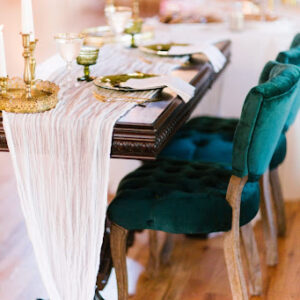 Beautiful table setting for wedding 